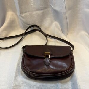 Goldpfeil Vintage‎ Brown Leather Buckle Accent Small Crossbody Bag Classic